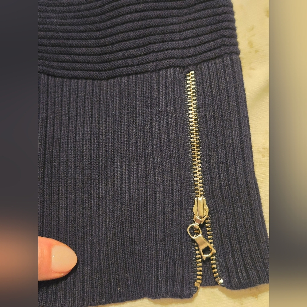 Navy Ribbed Sweater - Picture 2 of 6